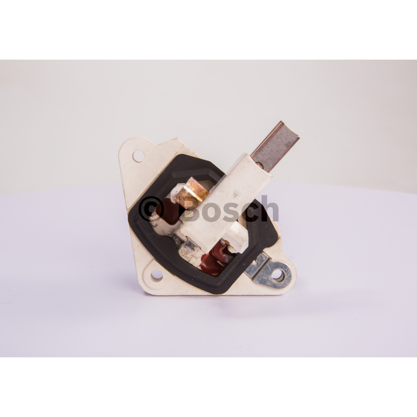 BOSCH 1197311526 REGOLATORE VOLTAGGIO ALTERNATORE PER NISSAN TERRANO MICRA BOSCH 1197311526 REGOLATORE VOLTAGGIO ALTERNATORE PER NISSAN TERRANO MICRA