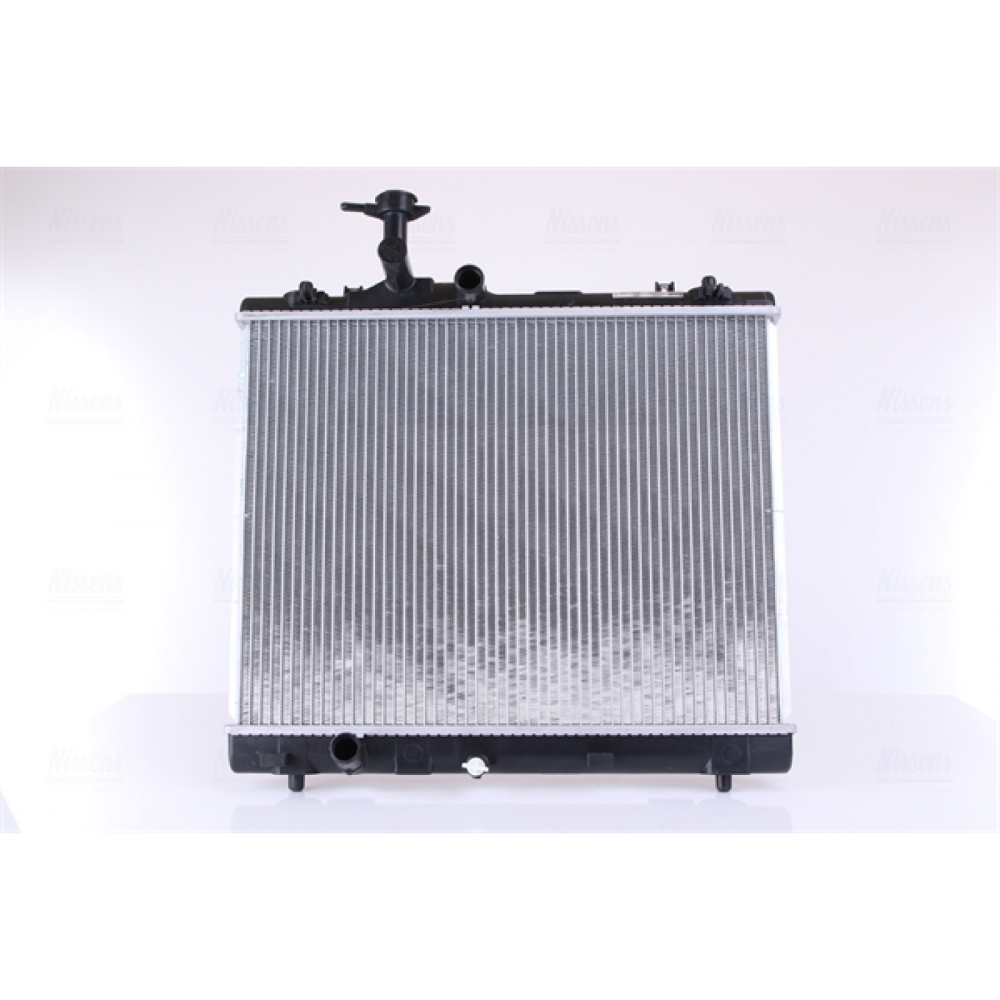 Radiator, engine cooling NISSENS 64257 - Trodo.com