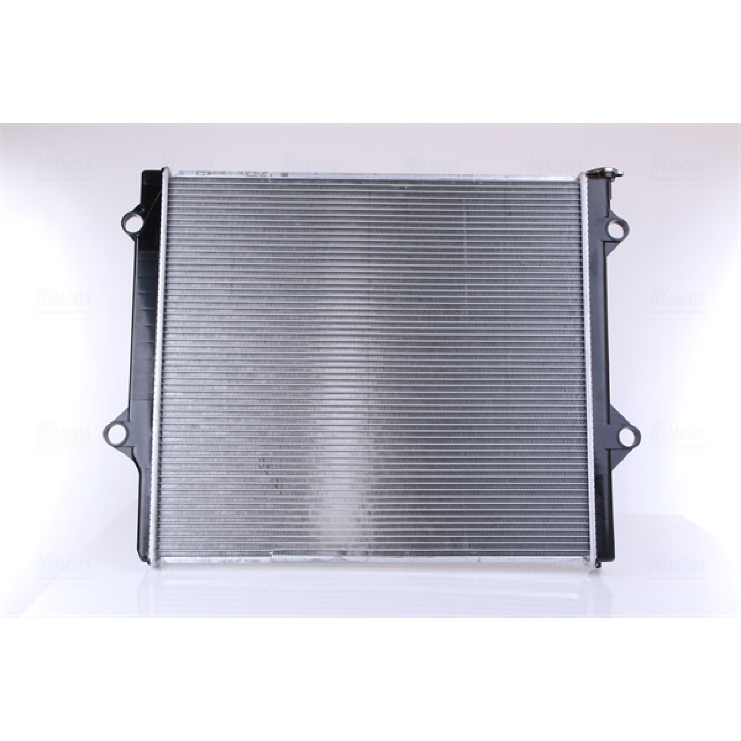 Radiator, engine cooling 66746 Nissens