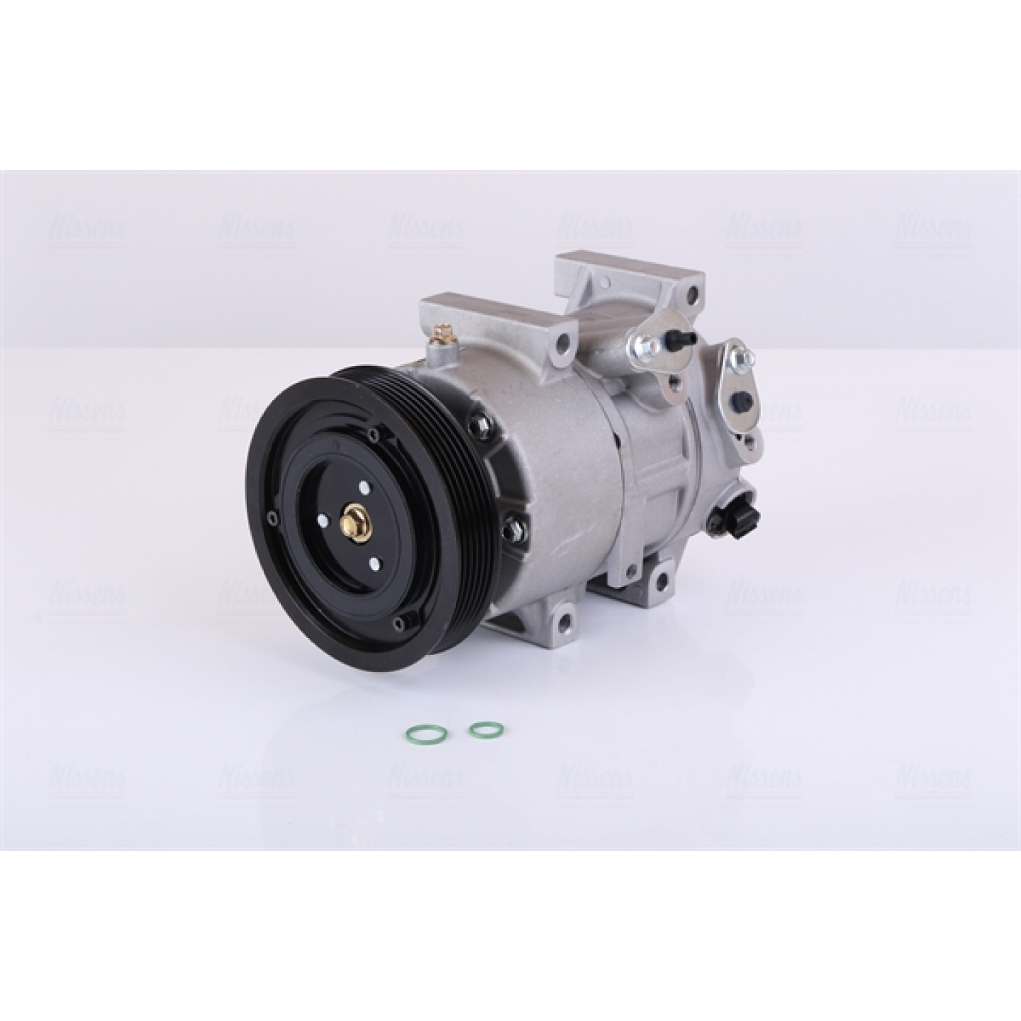 Compressor, air conditioning NISSENS 890899 - Trodo.com
