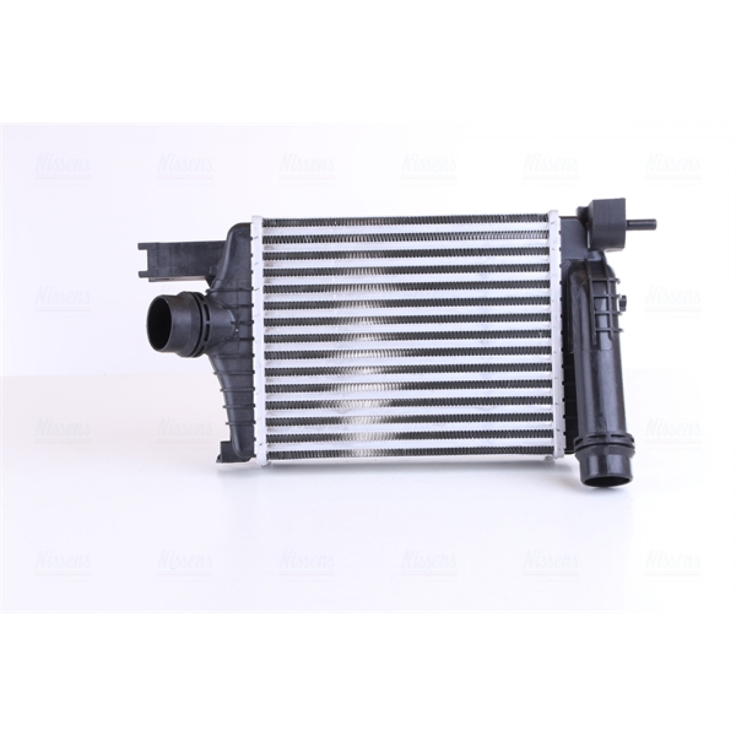 Intercooler, lader NISSENS 96479