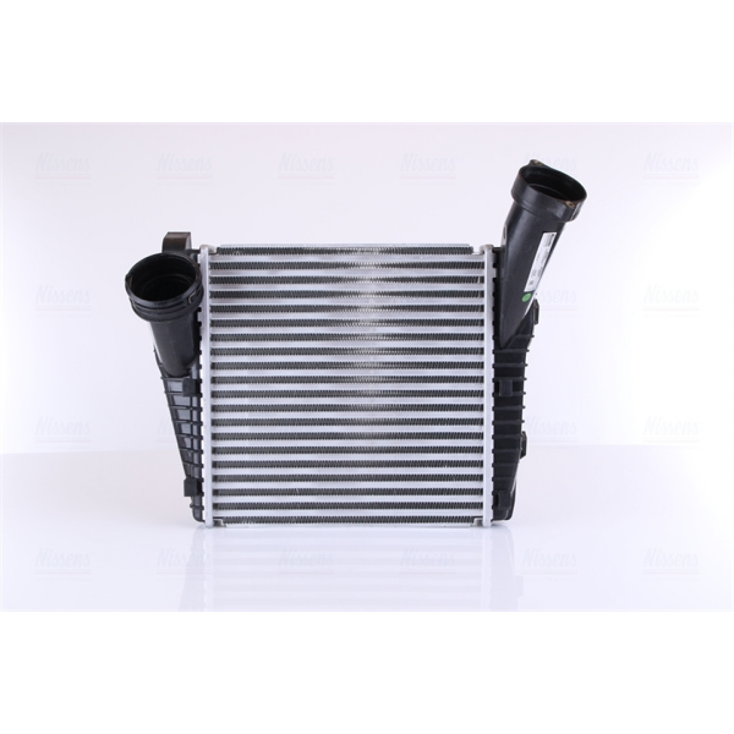 Intercooler, carregador NISSENS 96687