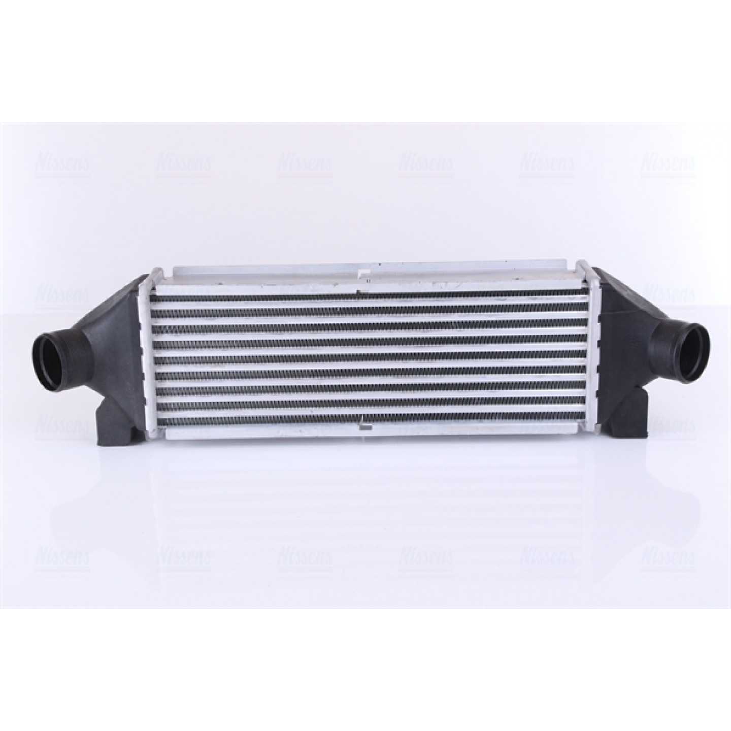 Intercooler, lader NISSENS 96732