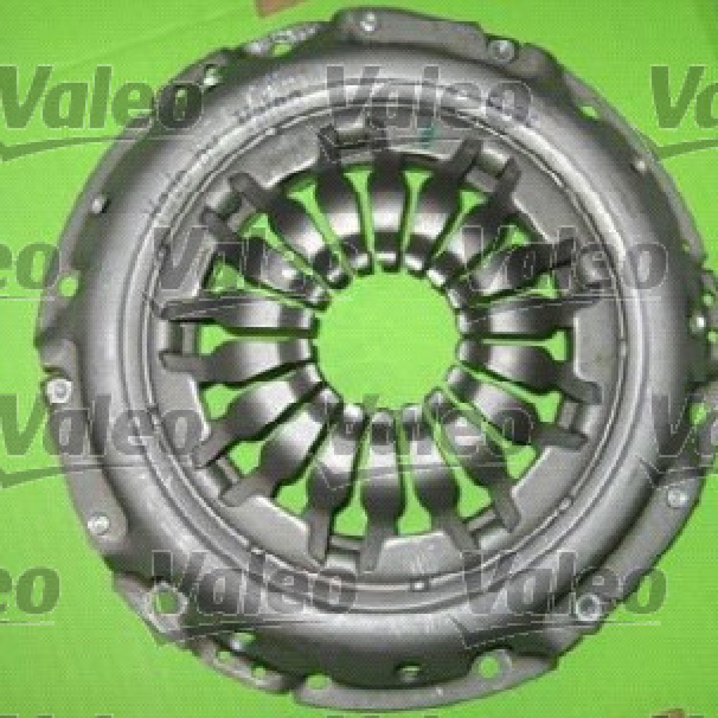 Valeo VA818171 Condensatore Aria Condizionata Auto In Alluminio – Larghezza 361 Mm, Altezza 568 Mm, Spessore 12 Mm, Refrigerante R134a