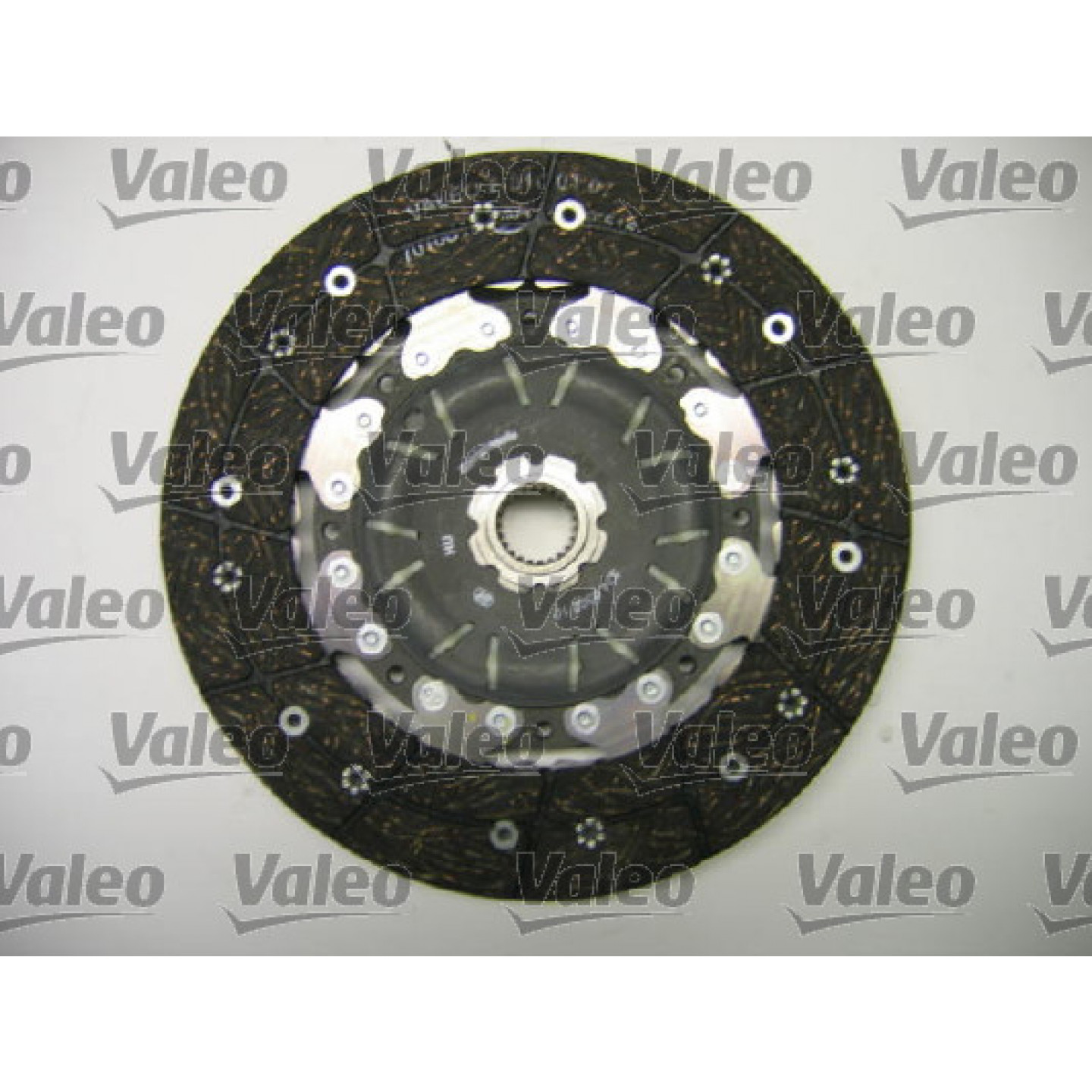 Valeo 826747 Kit Frizione Completo| Diametro 240mm, 23 Denti, Alta Qualità OEM, Ricambio Auto
